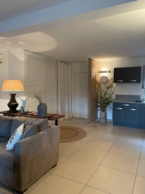 Téléviseur, lecteur de DVD