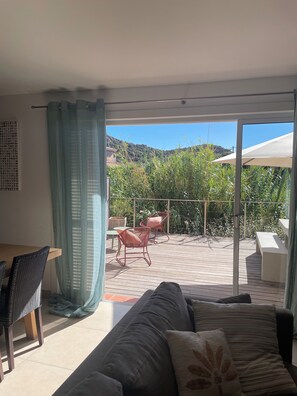 TV, DVD player - Superb luxury appartment in prime location (3min away from Palombbagia)  (Porto-Vecchio)