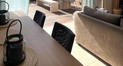 Superb luxury appartment in prime location (3min away from Palombbagia)