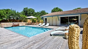 Piscine extérieure, piscine chauffée