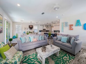 Téléviseur connecté, table de ping-pong