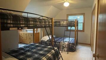 4 Schlafzimmer, kostenloses WLAN, Bettwäsche