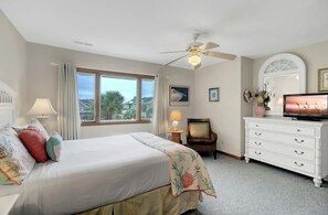 3 bedrooms, iron/ironing board, free WiFi