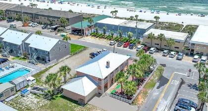 4-bedroom vacation home steps to the Beach