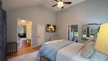 3 bedrooms, iron/ironing board, free WiFi, bed sheets