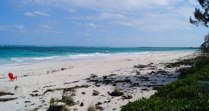 Private Estate House on Private Gorgeous Pink Sand Beach, "Senza Nome"