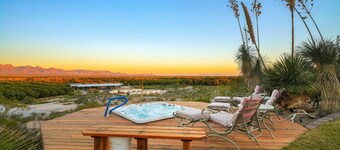 360 Views, Spa, Billiards, Birding, Private, ~7 miles to Mesilla or downtown!
