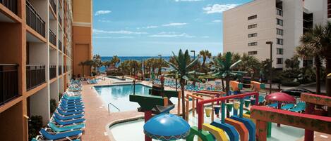 Piscine couverte, piscine extérieure