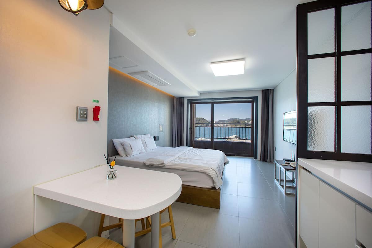 Family Condo (Extra person fee 10000 KRW upon C/I) | 1 bedroom, blackout drapes, free WiFi, bed sheets