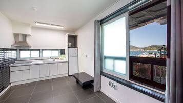 Condo (Extra person fee 10000 KRW upon C/I) | Blackout drapes, free WiFi, bed sheets