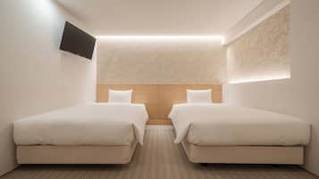 Deluxe Triple Room | 2 bedrooms, in-room safe, individually decorated, individually furnished