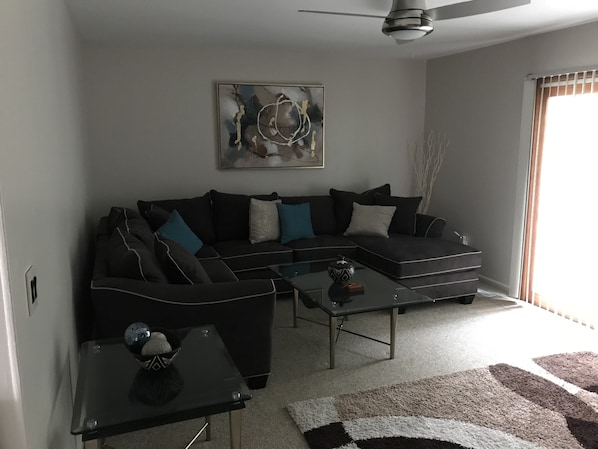 TV - Newly renovated with lots of upgrades. (Portage)