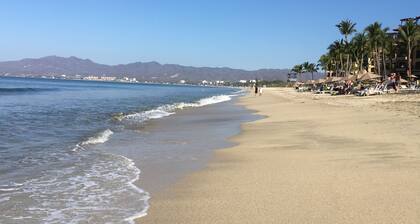 Le plus proche de l'océan 3Úme étage. Brad & Joey - Villa La Estancia