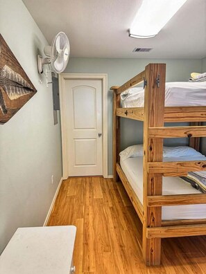 4 dormitorios, wifi gratis, ropa de cama