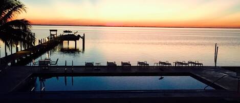 Piscine extérieure, piscine chauffée