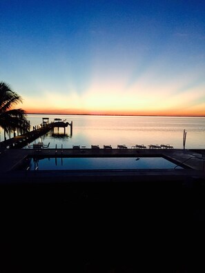 Piscine extérieure, piscine chauffée