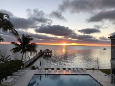 The Best of Boating, Bay and Beach!