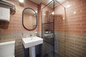 Standard Double Room, 1 Double Bed | Bathroom | Deep soaking tub, free toiletries, hair dryer, bathrobes - Hotel Anytime (Seoul)