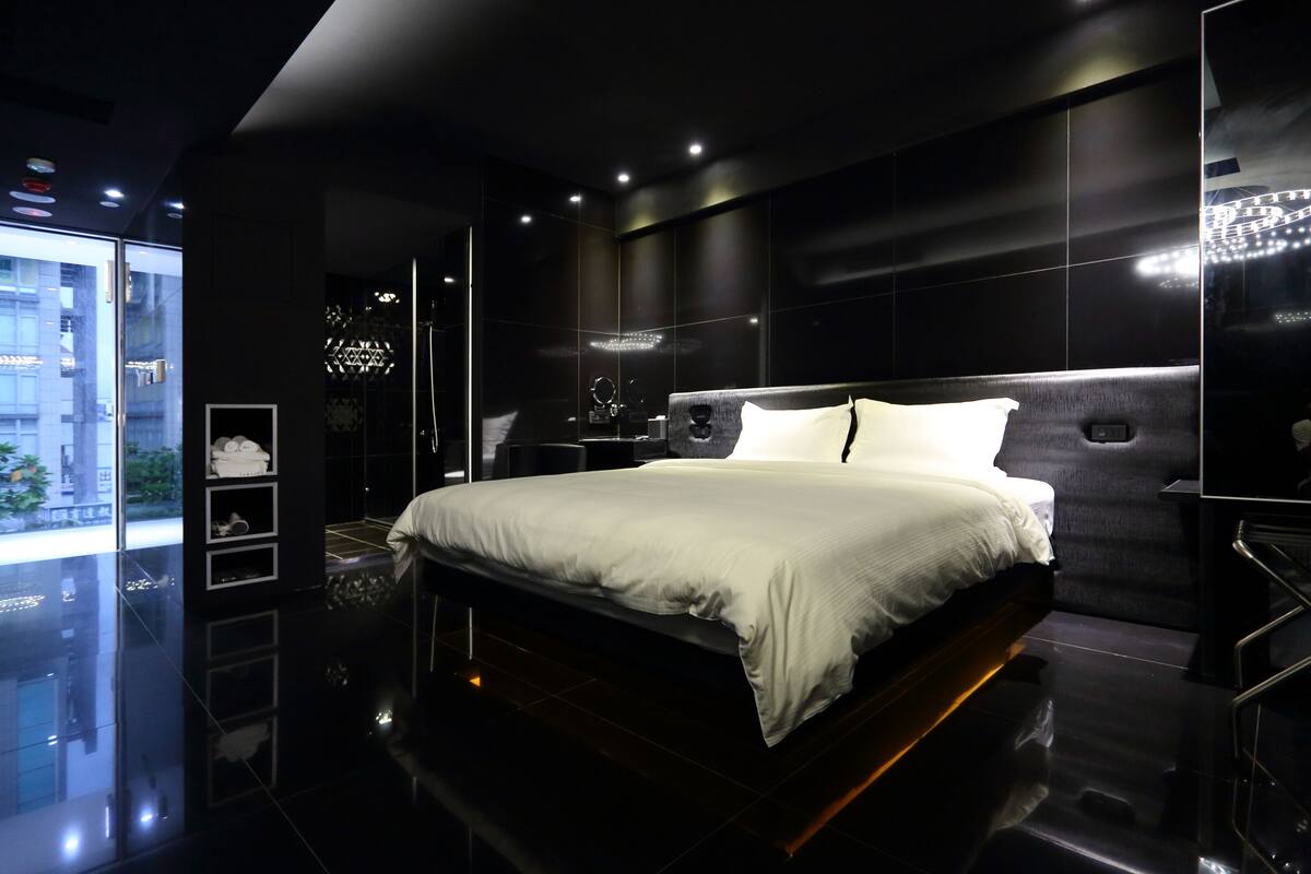 standard double room, no windows | minibar, in-room safe, desk, blackout curtains