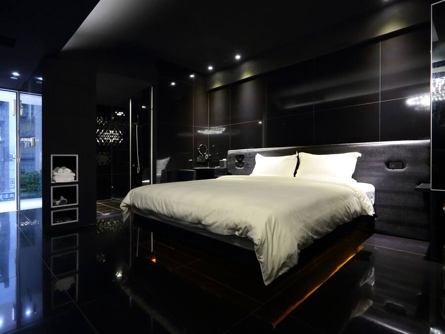 Standard Double Room, No Windows | Minibar, in-room safe, desk, blackout drapes