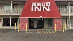 Unclassified image, 5 of 24, button - Budget 8 Inn (Indianapolis)