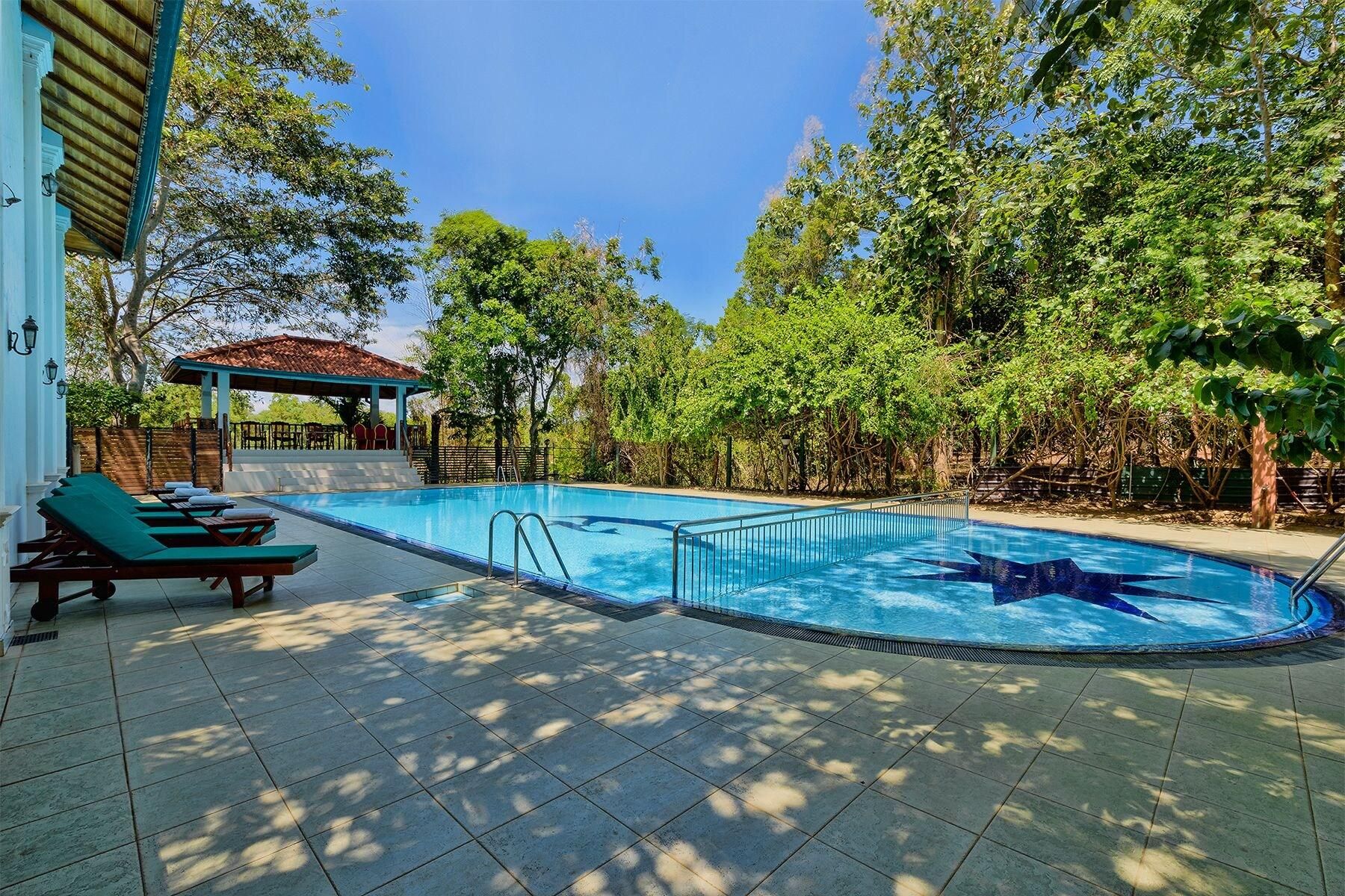 Piscine extérieure