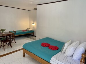 Familienzimmer, Gartenblick (2) | Schreibtisch, kostenloses WLAN, Bettwäsche