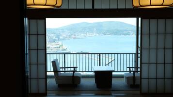 Japanese-style rooms in the New Building | Free minibar, in-room safe, free WiFi, bed sheets