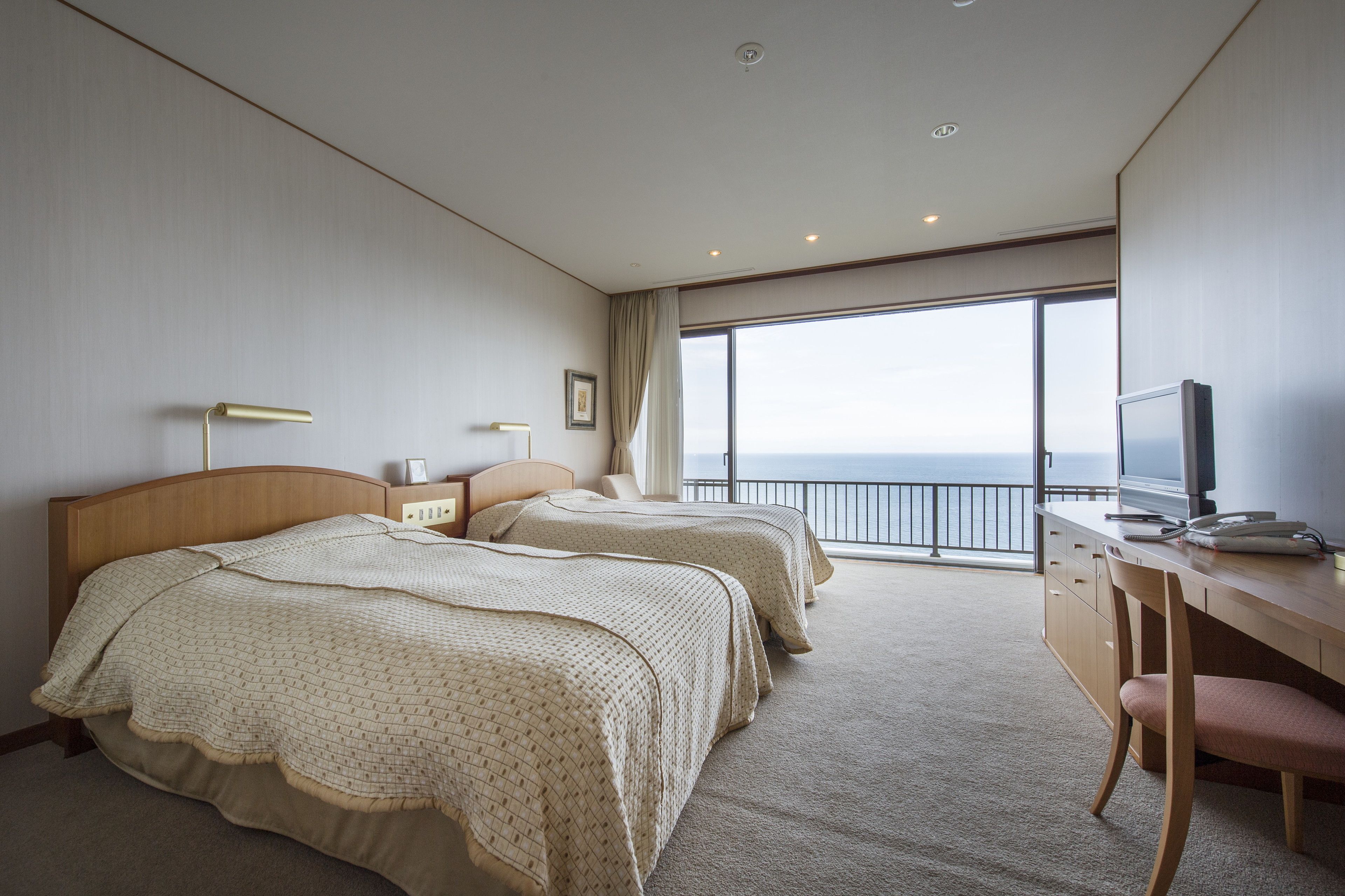 Special Japanese-Western room in the New Building | Free minibar, in-room safe, free WiFi, bed sheets
