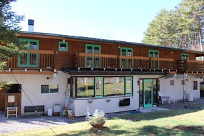 Property entrance - Hirotani Pension & Lodge (Hara)