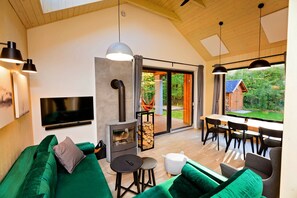 Panoramic Townhome | Living room | Smart TV - Winiec Family Houses (Winiec)