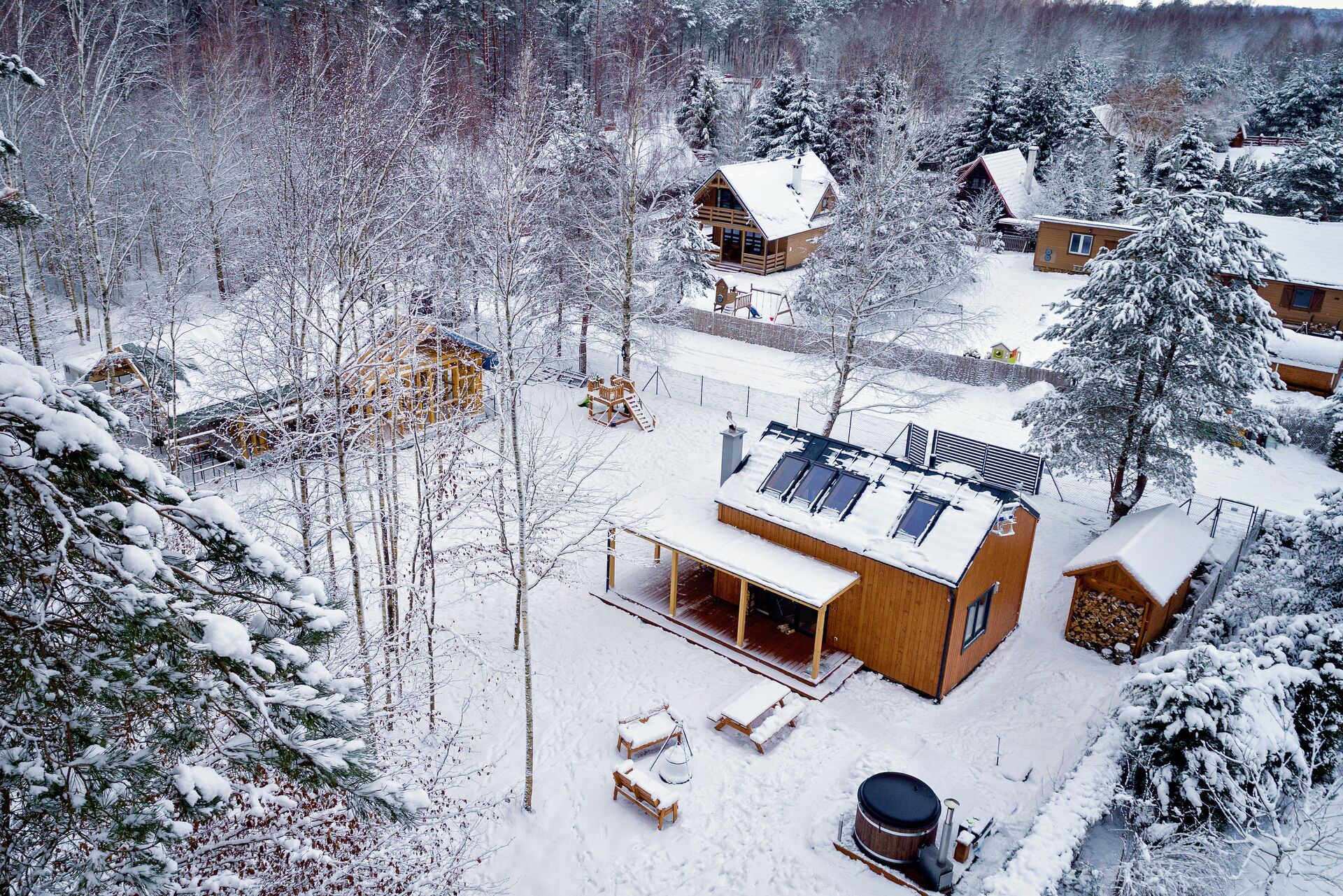 Design Chalet | Individually decorated, blackout curtains, soundproofing