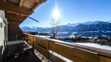 Comfort-Suite, Bergblick | Blick aufs Tal
