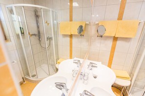 Apartment, 2 Bedrooms (TYP B) | Bathroom | Shower, free toiletries, hair dryer, towels - Dorfkrug Appartements (Telfs)