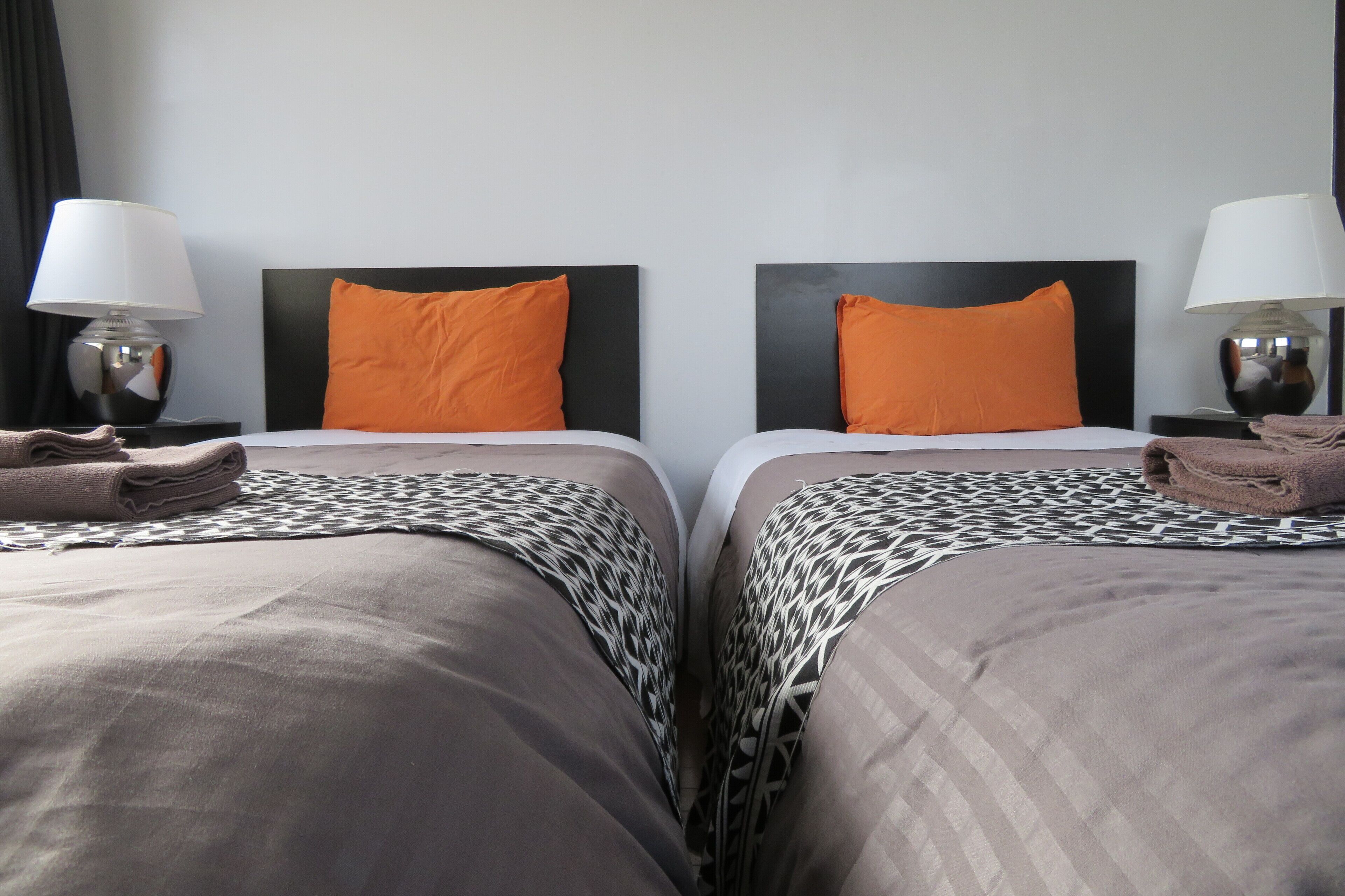 2 間睡房、熨斗/熨衫板、Wi-Fi、床單