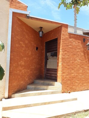 Exterior detail - Vacation home in Paradise  (Tarumã Hipica Park)