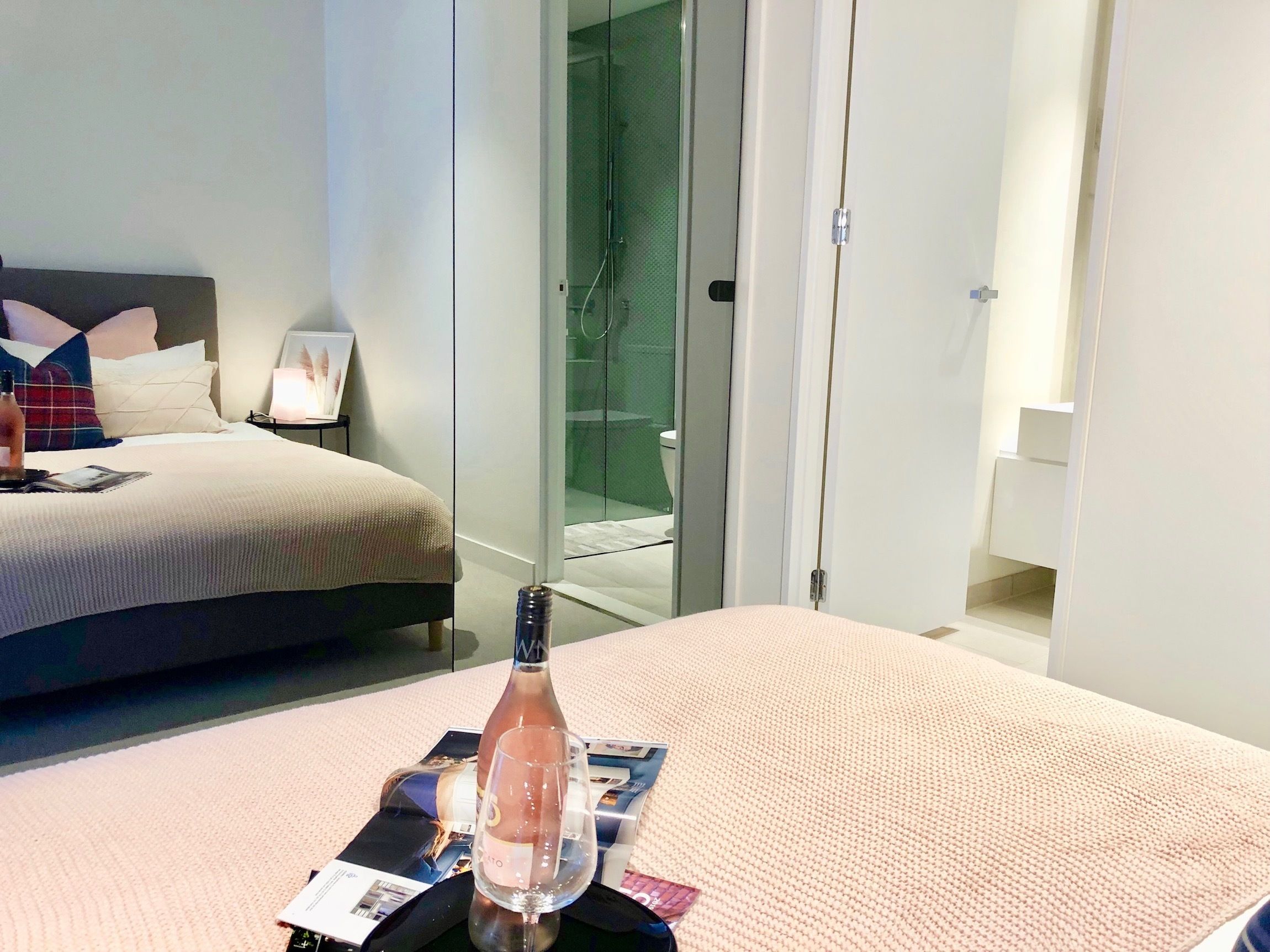 Apartment, 2 Bedrooms | 2 bedrooms, soundproofing, iron/ironing board, free WiFi