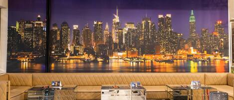 Ruang Istirahat Lobi