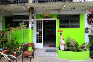 Exterior - 9G Room (Bangkok)