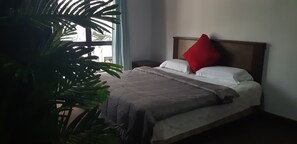 3 bedrooms, individually furnished, blackout curtains - Marina Court - Stay In Borneo (Kota Kinabalu)