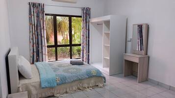 Family Condo, Multiple Beds, Accessible, Non Smoking | 3 bedrooms, individually furnished, blackout drapes, iron/ironing board