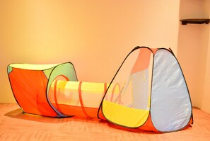 Área de juegos infantiles techada