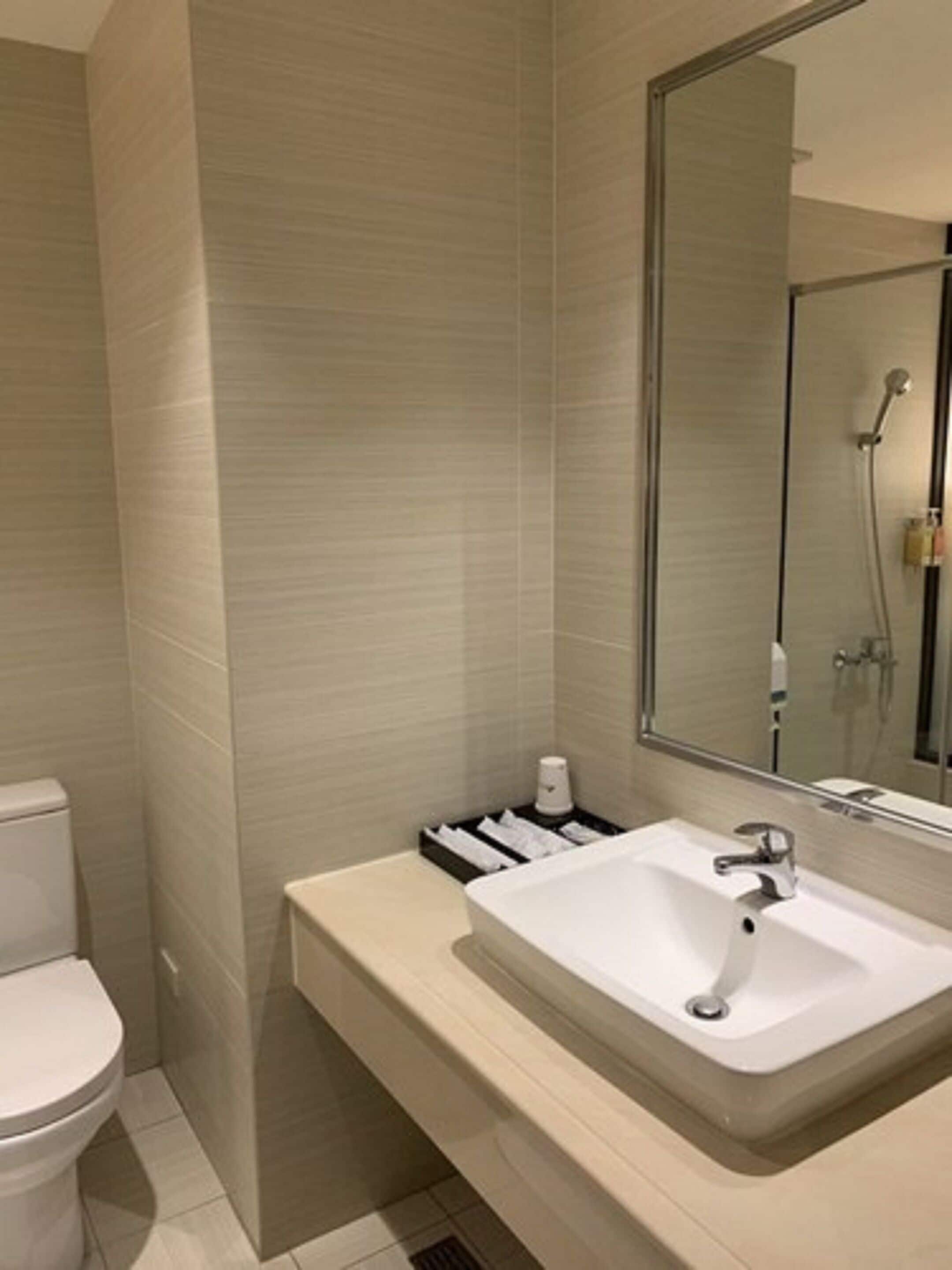 desk, blackout curtains, free wifi, bed sheets