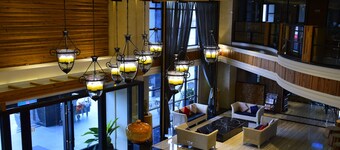 โรงแรมออลเมาน์เทน โอเรียนตัล เพิร์ล อินเตอร์เนชั่นแนล