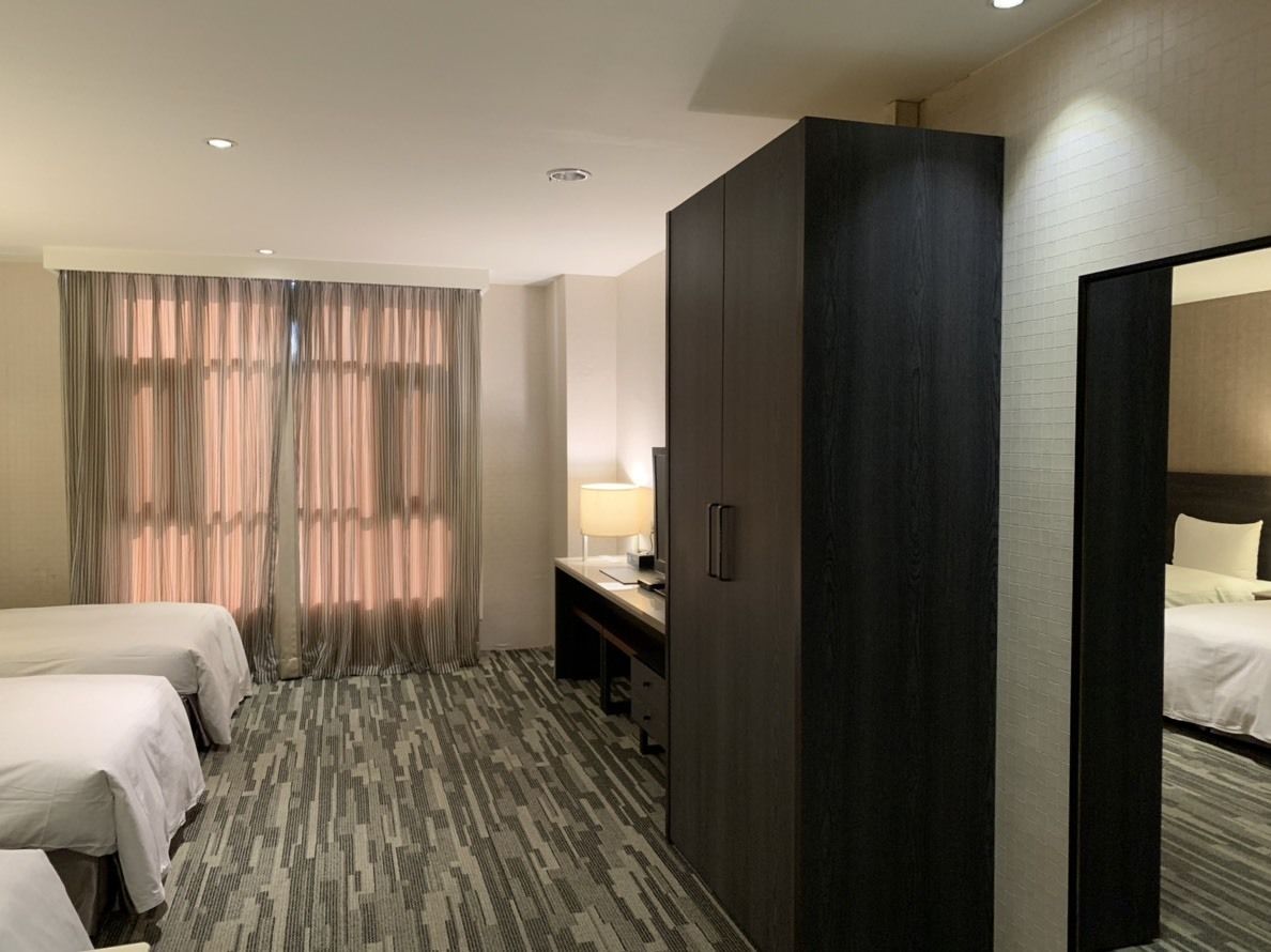 Standard Quadruple Room, Non Smoking | Desk, blackout curtains, free WiFi, bed sheets