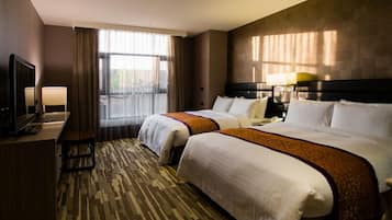 1 bedroom, desk, blackout drapes, free WiFi