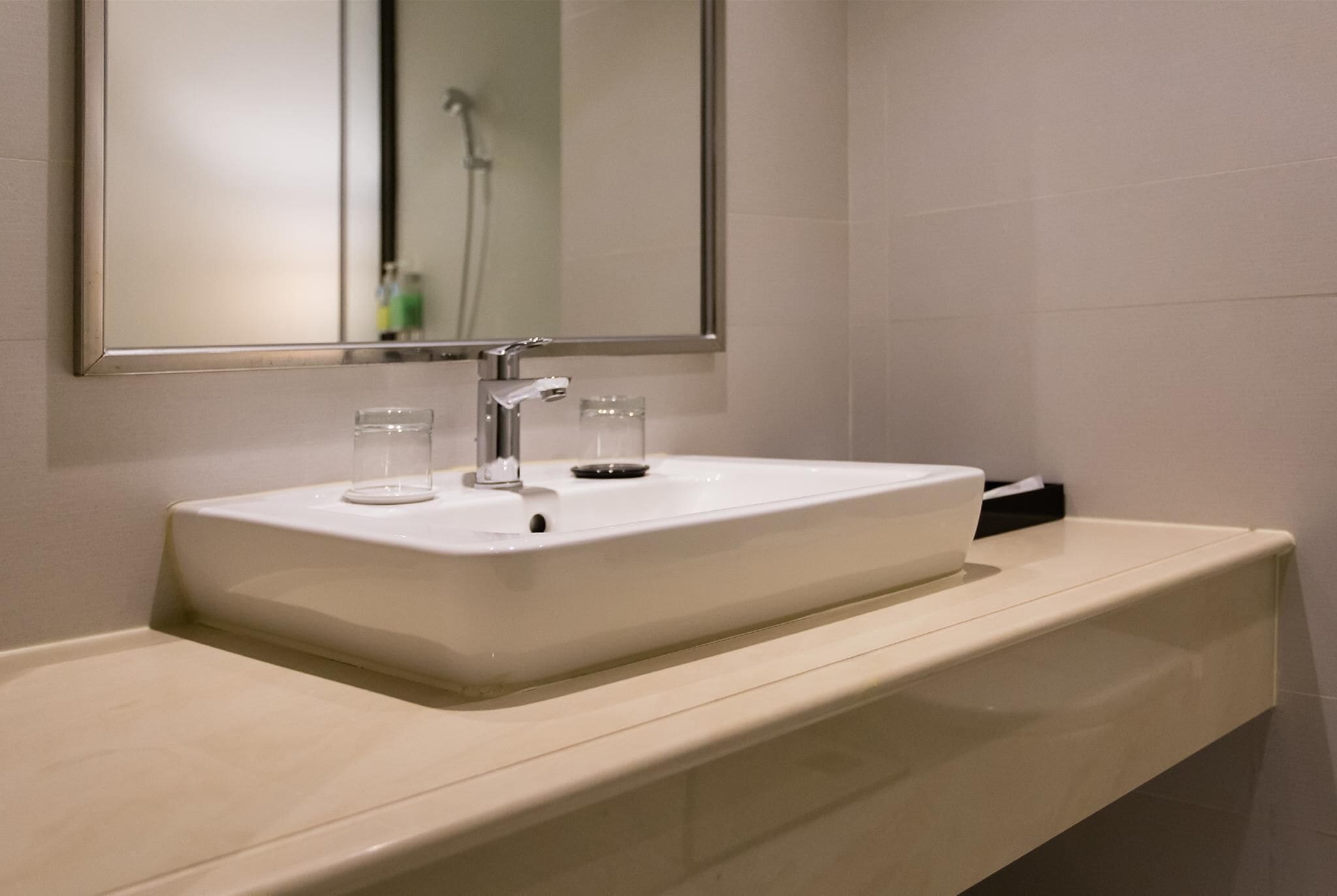 basic triple room | desk, blackout curtains, free wifi, bed sheets