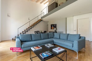 TV - Cala Loft by Wonderful Italy (Palermo)