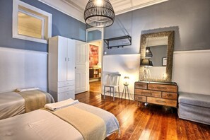 4 bedrooms, iron/ironing board, WiFi, bed sheets - Luxury with a terrace in the heart of Lisbon (Lisboa)