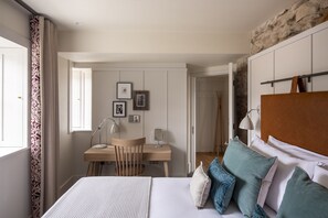 Departamento Prestigio | Ropa de cama de alta calidad y caja de seguridad en la habitación